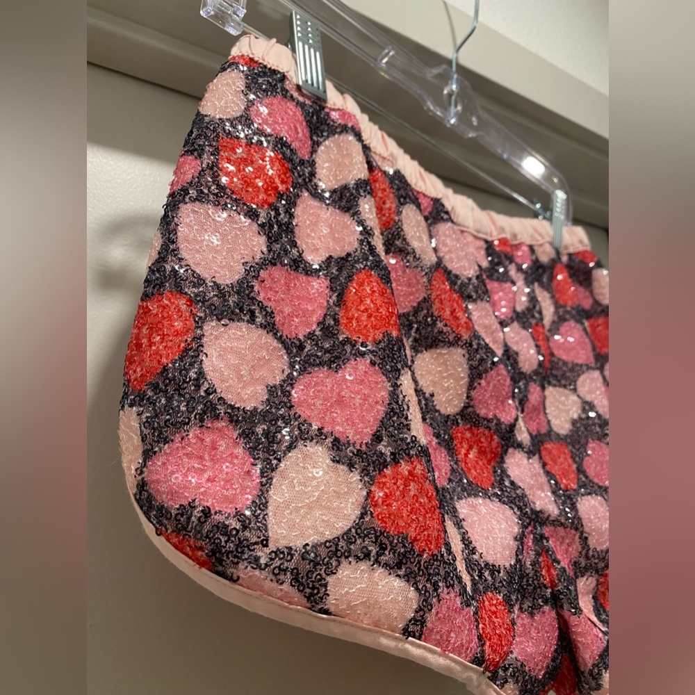 Victoria's Secret Red & Pink Sequin Heart Print Dolphin-Hem Sleep Shorts - XS - Picture 11 of 14